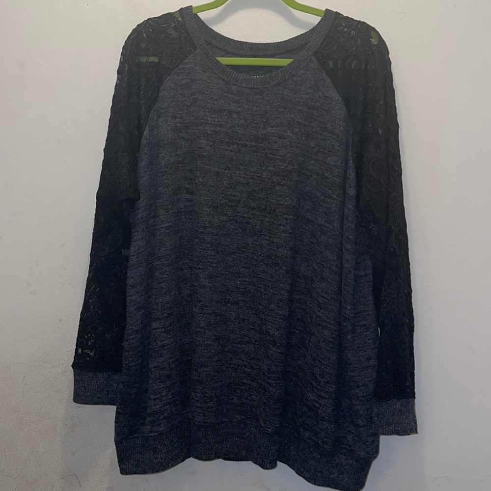 Torrid size 4 sweater with black lace sleeves